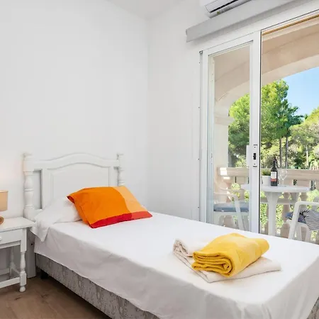 Countess Garden 3-1, Sun Of The Bay 1, At Appartement